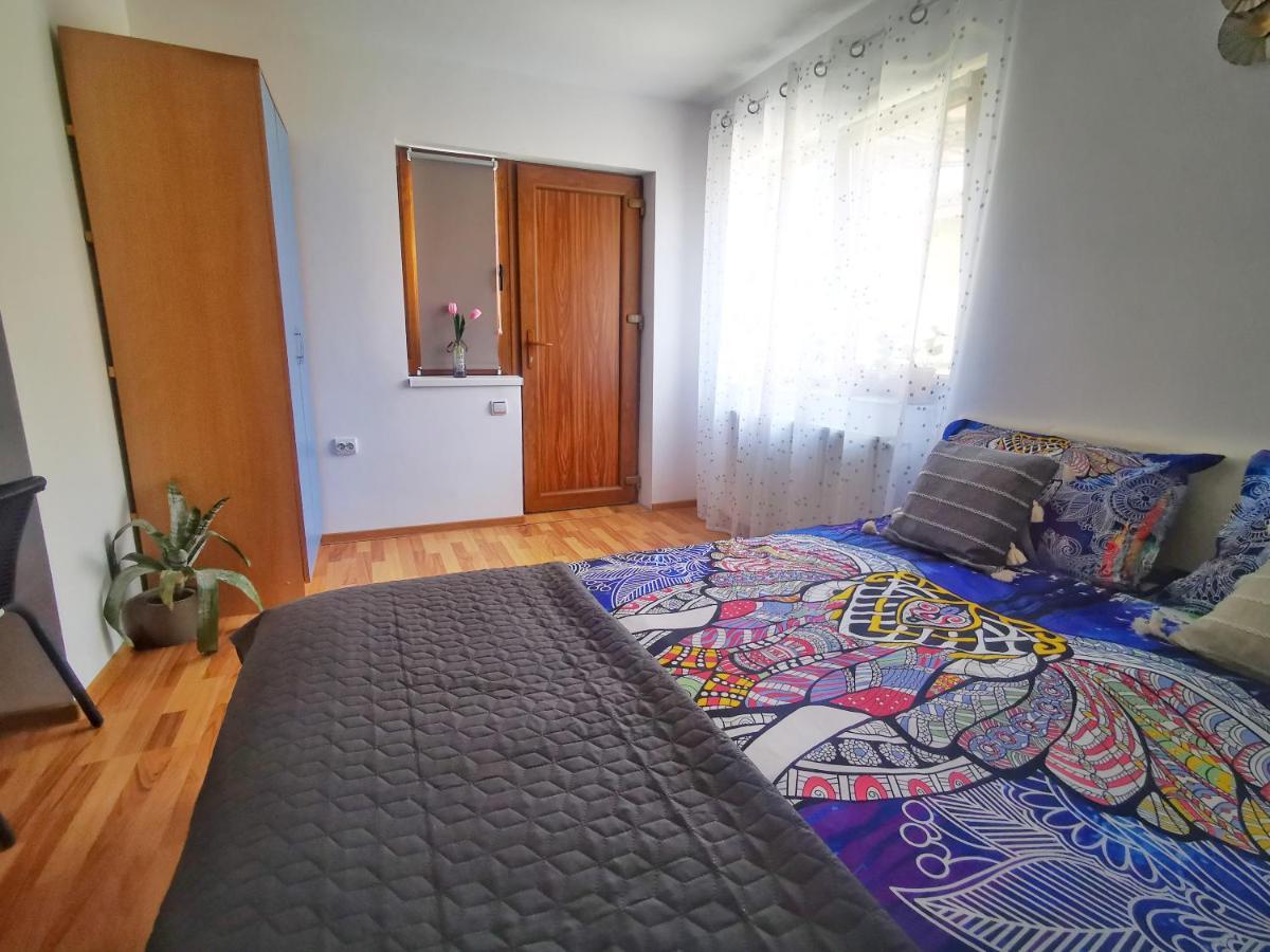 1 For Rent Hotell Cluj-Napoca Exteriör bild