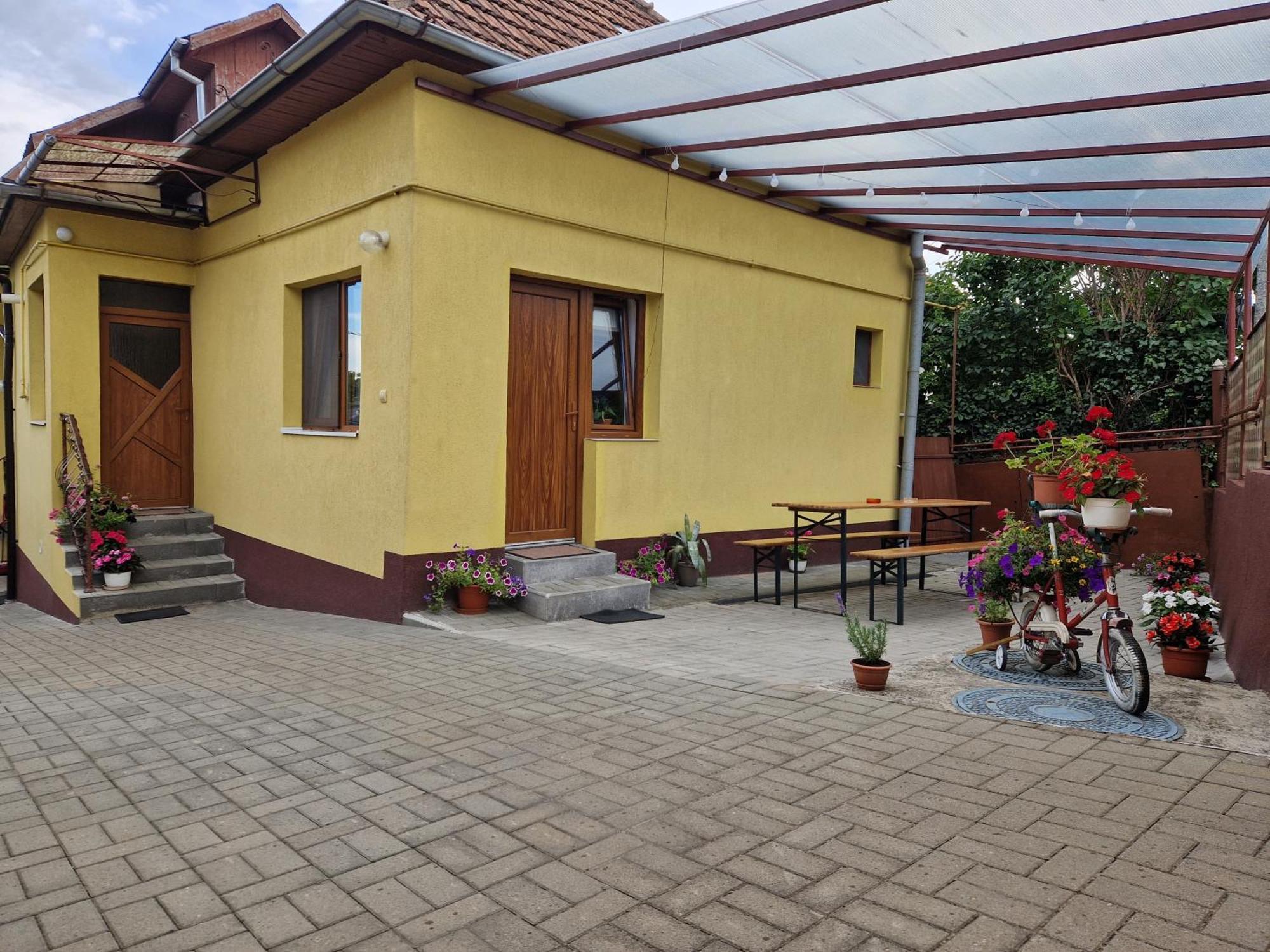 1 For Rent Hotell Cluj-Napoca Exteriör bild